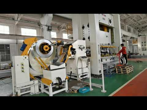 İç Cephe Paneli Yuvarlama Şekillendirme Makineleri: Modern İnşaat ve Endüstriyel Uygulamaları Dönüştürüyor - SUNWAY Makine