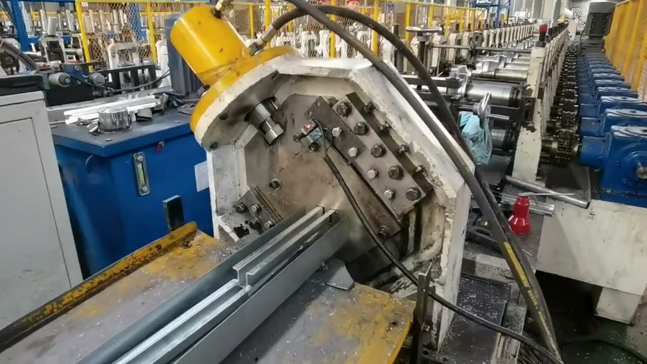 5 Reasons Why Steel Roll Forming Machines Are Beneficial
