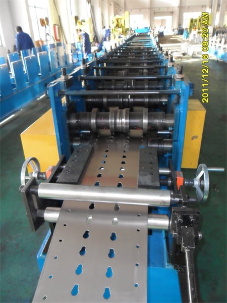 máquina perfiladora de marco de puerta