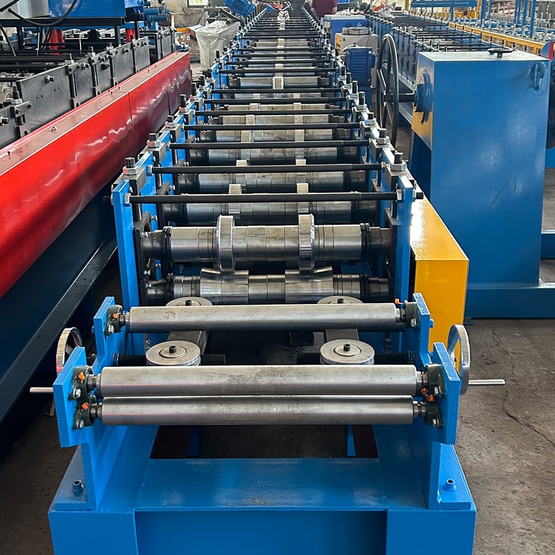 Best Steel Framing Machine Suppliers in Brazil | 2026 Guide 1 Close-up of forming rollers and shafts