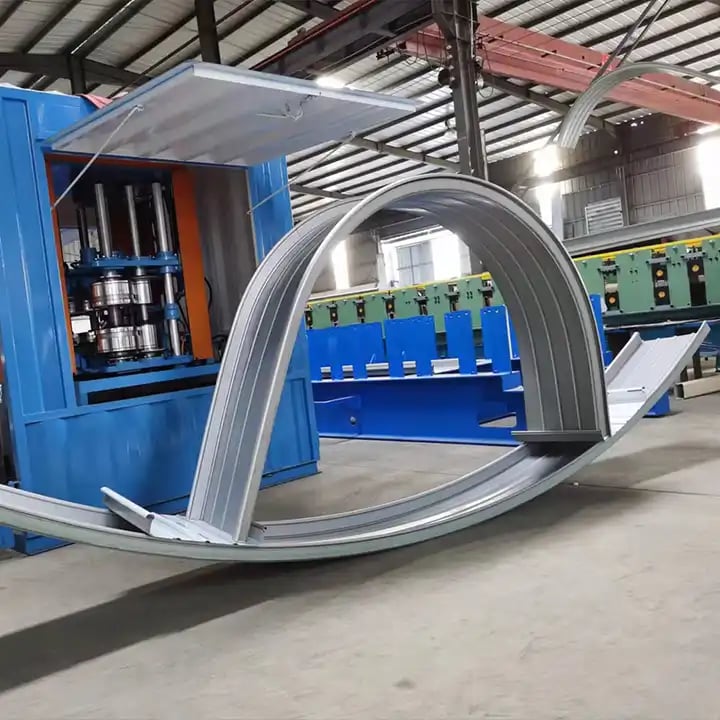 Best Roof Panel Machine Suppliers in Brazil | 2026 Guide 2 Curved metal roof panel